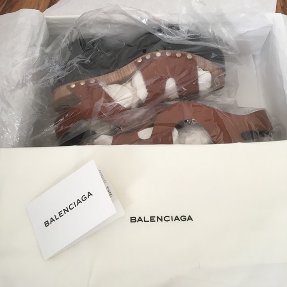 Balenciaga Platform Sandals - Picture 7 of 8